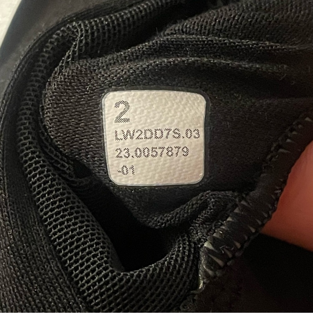 Lululemon Envital Bra *Medium Support B/C Cup Black Bra - Picture 3 of 6